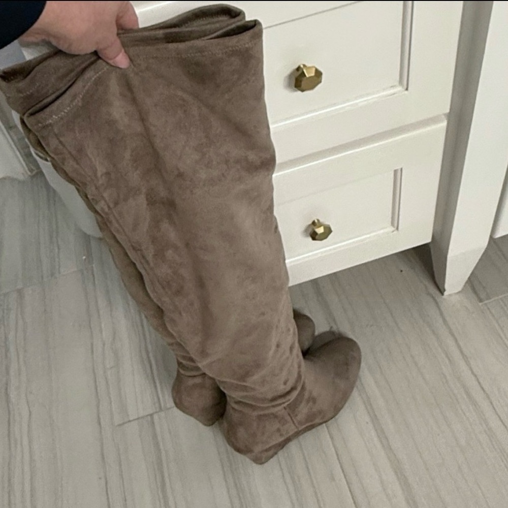 Chinese Laundry Over the Knee Boots- Tan Size 9.5 - Picture 5 of 15